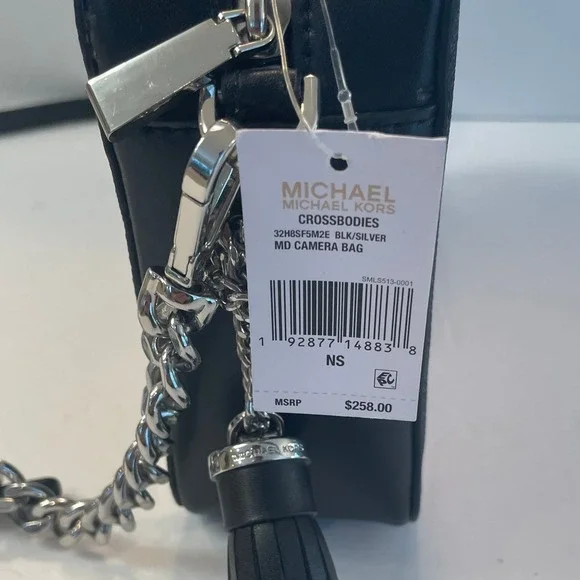 NWT! Michael Kors Crossbody MD Camera Bag Black/Silver Floral Monogram - Picture 2 of 8